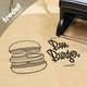 Apposer un logo sur les sacs en papier de magasin